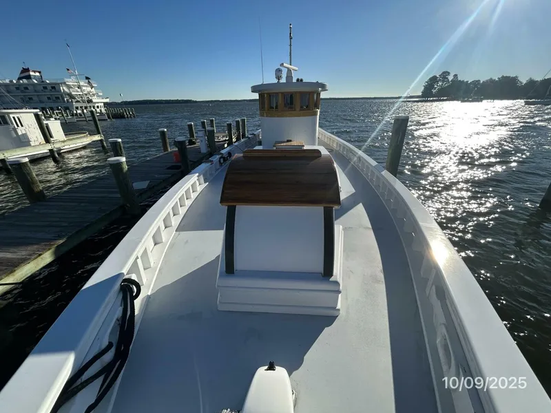 Slide: The Image of Choptank foredeck aft - 5776056