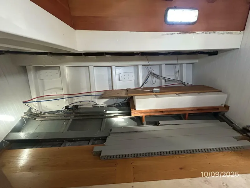 Slide: The Image of Choptank forward cabin starboard - 5776063