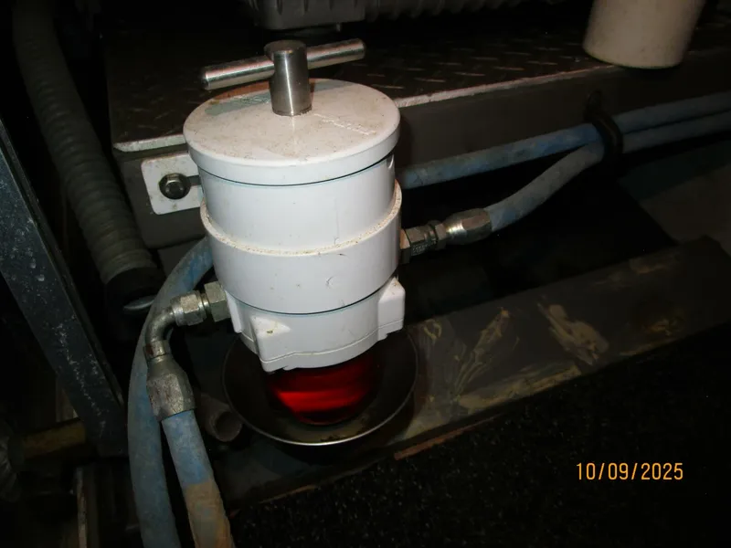 Slide: The Image of Choptank generator Racor fuel filter - 5776071