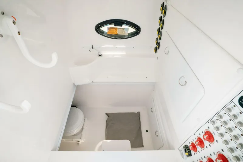 Slide: The Image of Contender 39 ST 2023 - 5761386