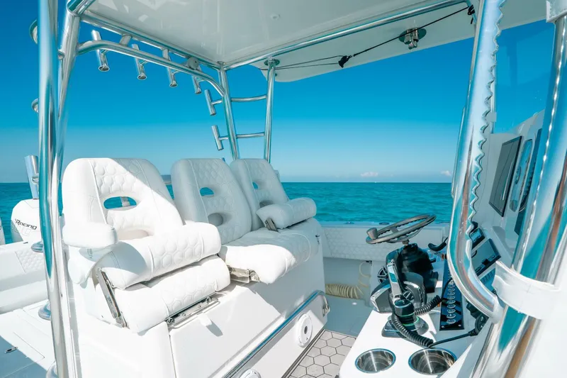 Slide: The Image of Contender 39 ST 2023 - 5761371