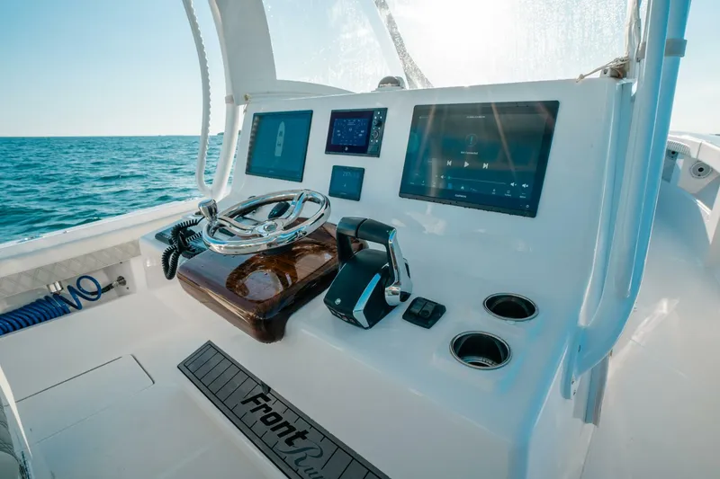 Slide: The Image of Front Runner 39 2023 - 5761432