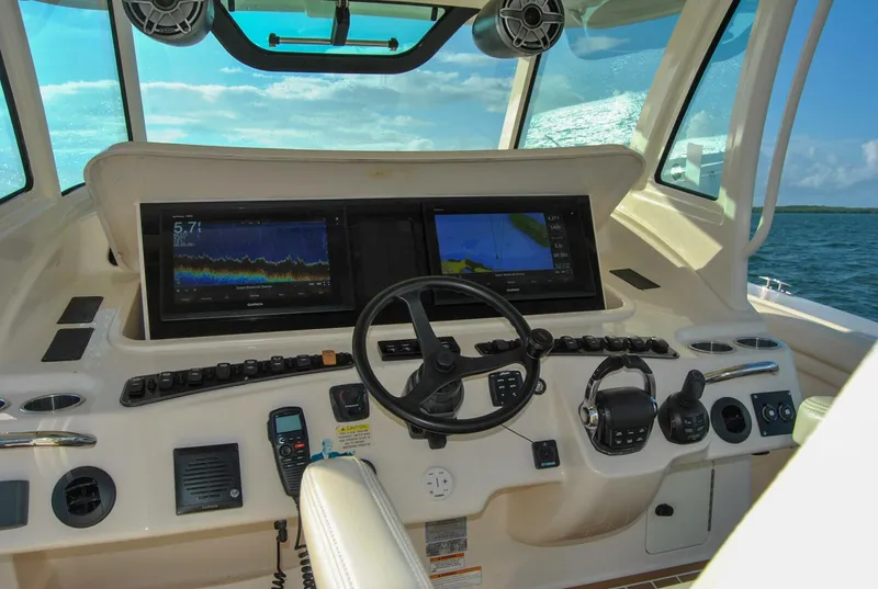 Slide: The Image of Grady-White 37 2018 - 5761605