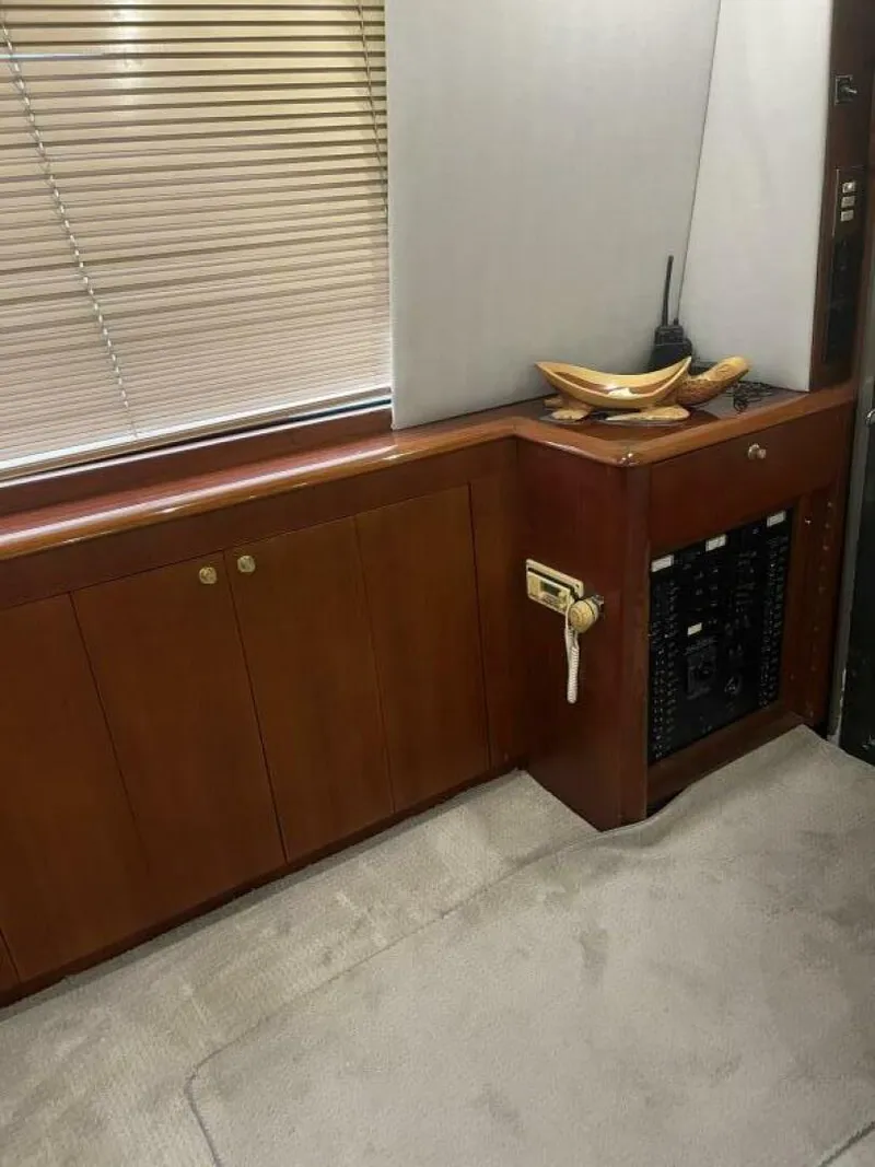 Slide: The Image of Ocean Yachts 53 1995 - 5841017