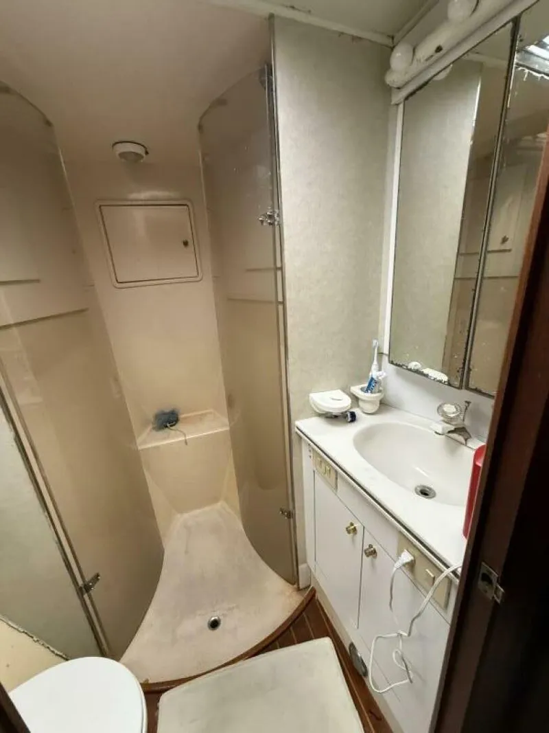 Slide: The Image of Ocean Yachts 53 1995 - 5854658