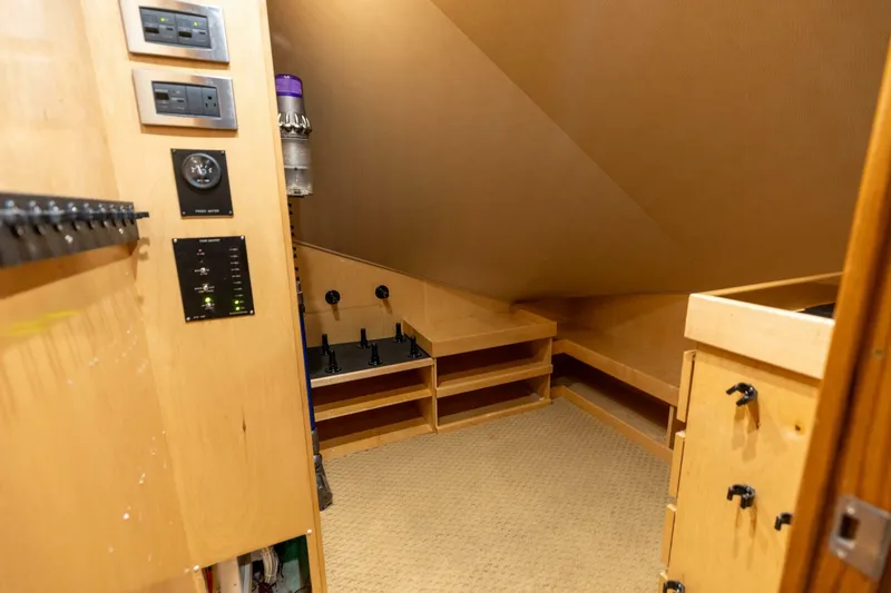 Slide: The Image of 2013 Viking 76 Convertible- REEL FIRE-Storage - 5763735