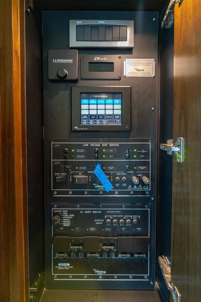 Slide: The Image of Viking 76 Convertible 2013 - 114