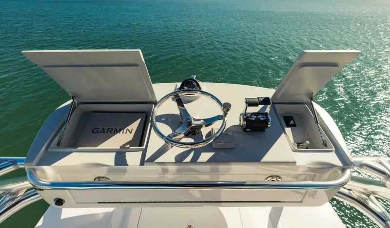 Slide: The Image of Viking 72 Enclosed Bridge 2020 - 5763420