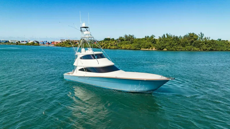 Slide: The Image of Viking 72 Enclosed Bridge 2020 - 5763438