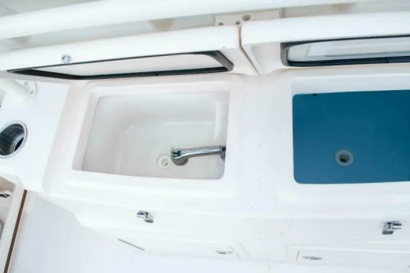 Slide: The Image of Grady-White 30 2020 - 5763524