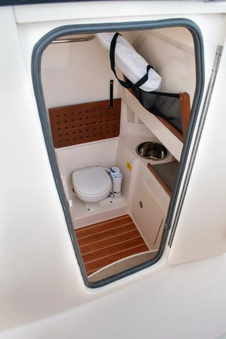 Slide: The Image of Grady-White 30 2020 - 5763527