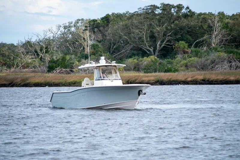 Slide: The Image of Grady-White 30 2020 - 5763512