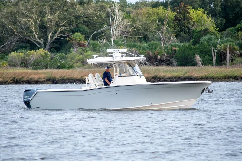 Slide: The Image of Grady-White 30 2020 - 5763514