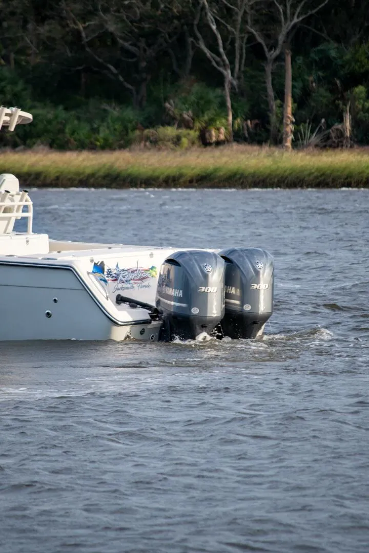 Slide: The Image of Grady-White 30 2020 - 5763515