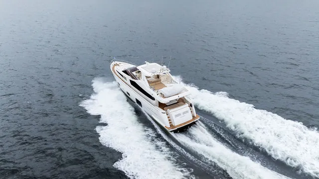 Slide: The Image of Ferretti 800 2018 - 81