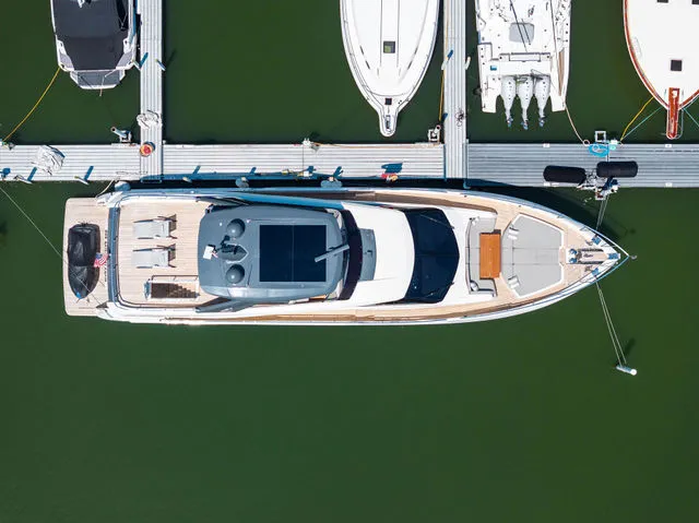 Slide: The Image of Ferretti 800 2018 - 81