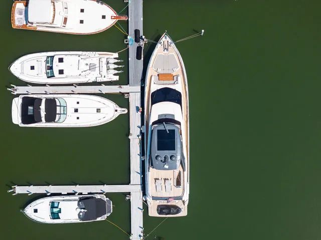 Slide: The Image of Ferretti 800 2018 - 82