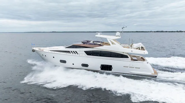 Slide: The Image of Ferretti 800 2018 - 82