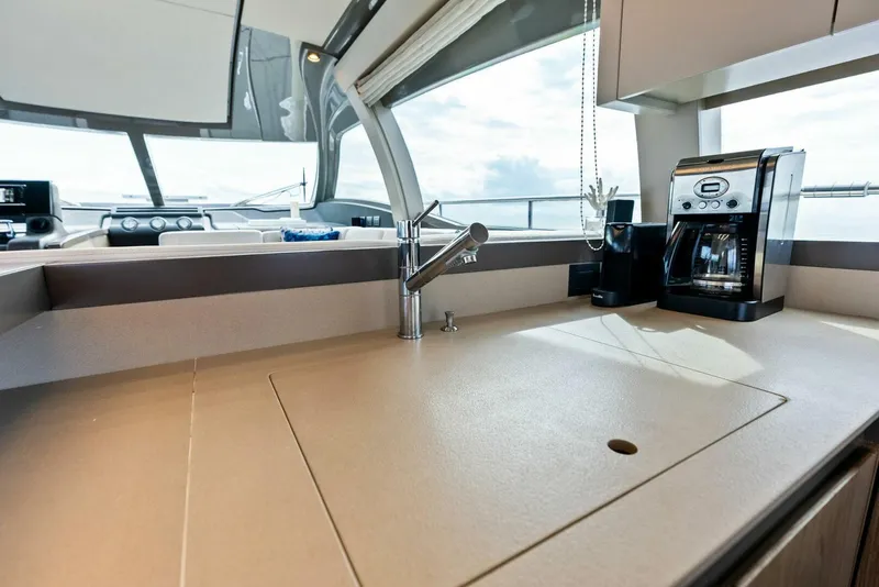 Slide: The Image of Ferretti Yachts 800 2018 - 5789091