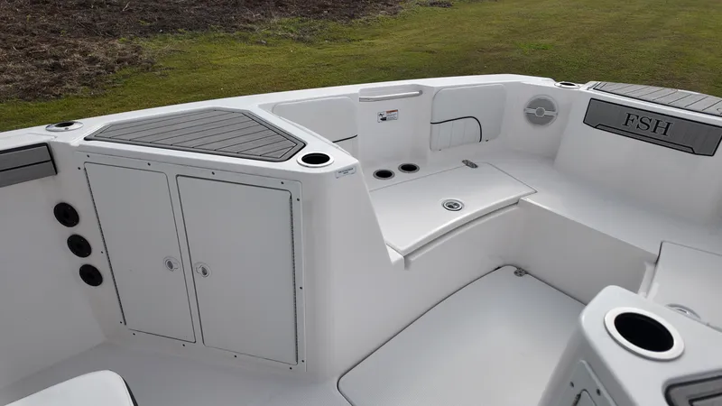 Slide: The Image of Yamaha 220 FSH Sport 2025 - 18