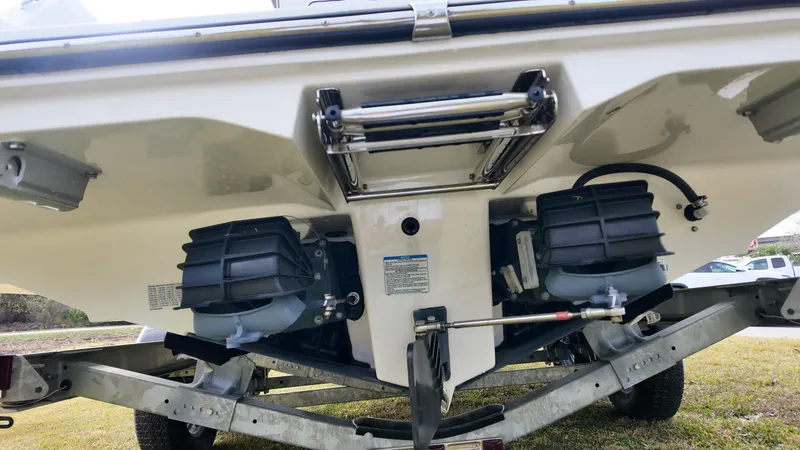 Slide: The Image of Yamaha 220 FSH Sport 2025 - 8