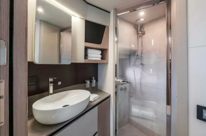 Slide: The Image of Absolute 48 Coupe 2026 - 5764436