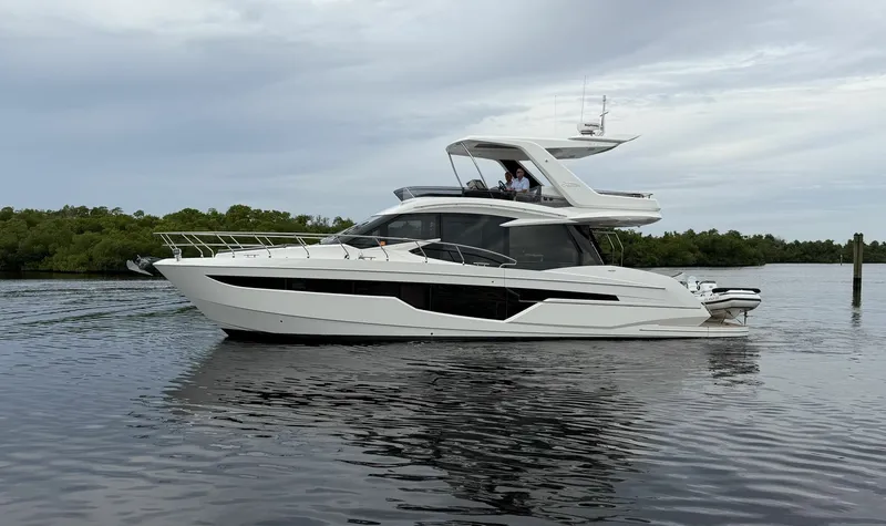 Slide: The Image of Galeon 500 FLY 2023 - 5914630