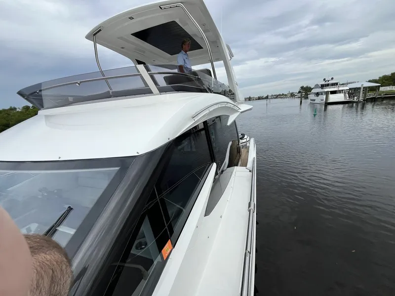 Slide: The Image of Galeon 500 FLY 2023 - 5914698