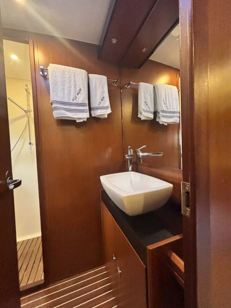 Slide: The Image of Bavaria 420 Virtess Coupe 2015 - 5805458