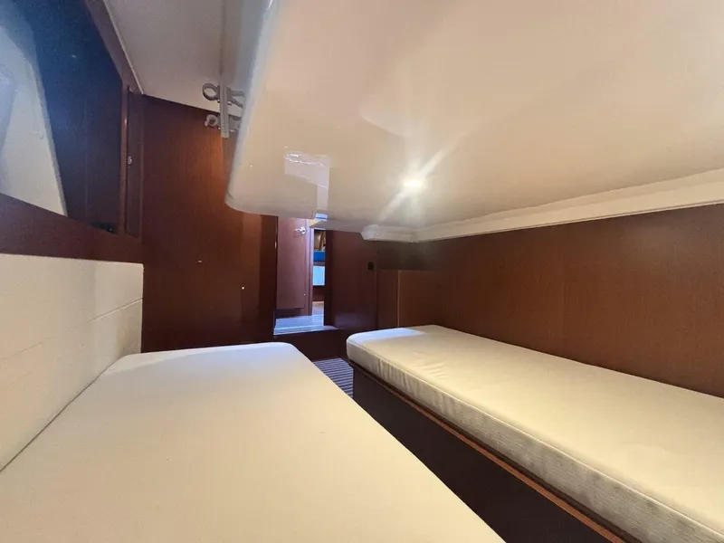 Slide: The Image of Bavaria 420 Virtess Coupe 2015 - 5805464