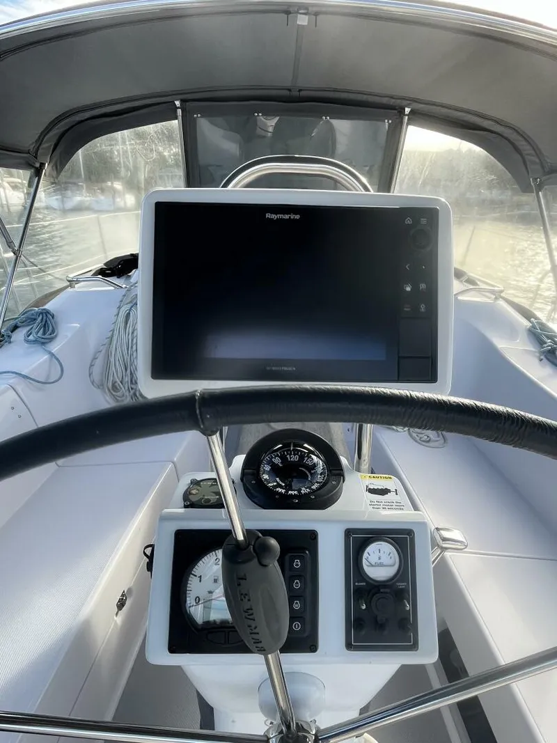 Slide: The Image of Catalina 355 2017 - 5813675