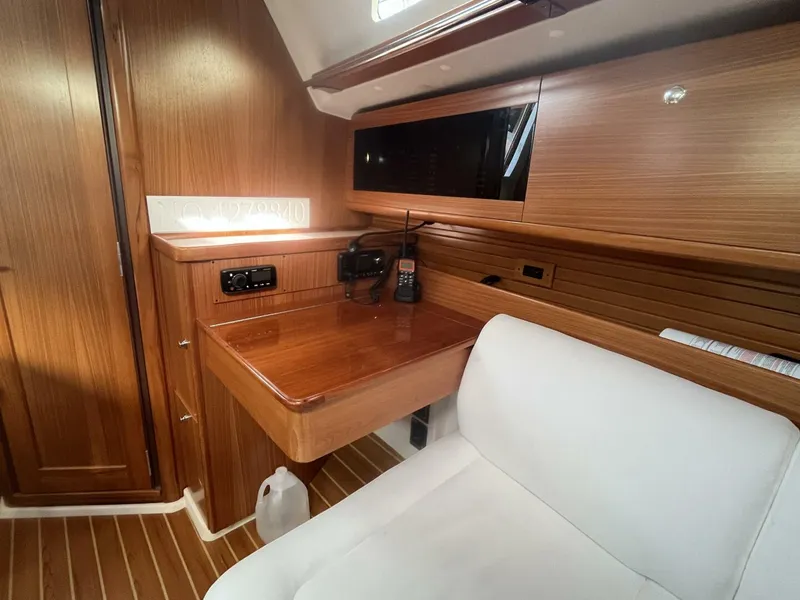 Slide: The Image of Catalina 355 2017 - 5813855