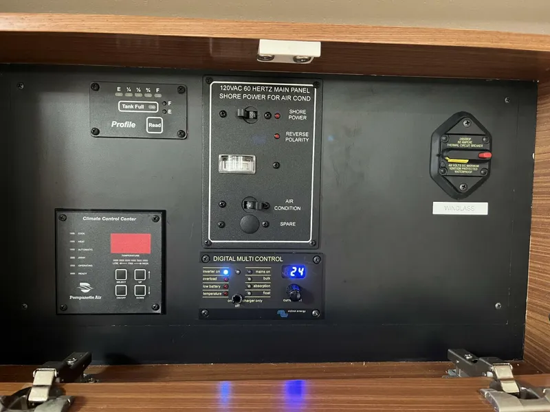 Slide: The Image of Catalina 355 2017 - 5818547