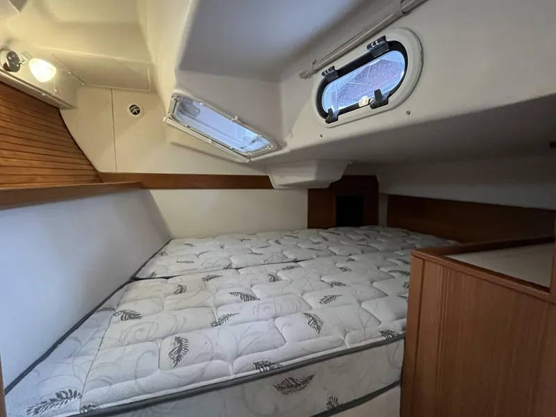 Slide: The Image of Catalina 355 2017 - 5818543