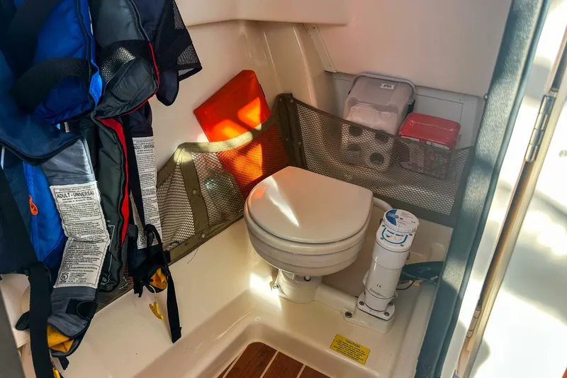 Slide: The Image of Grady-White 255 Freedom 2016 - 5931394