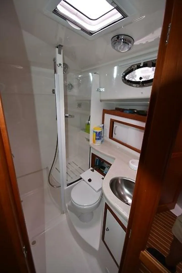 Slide: The Image of 0005443495 - 5766450