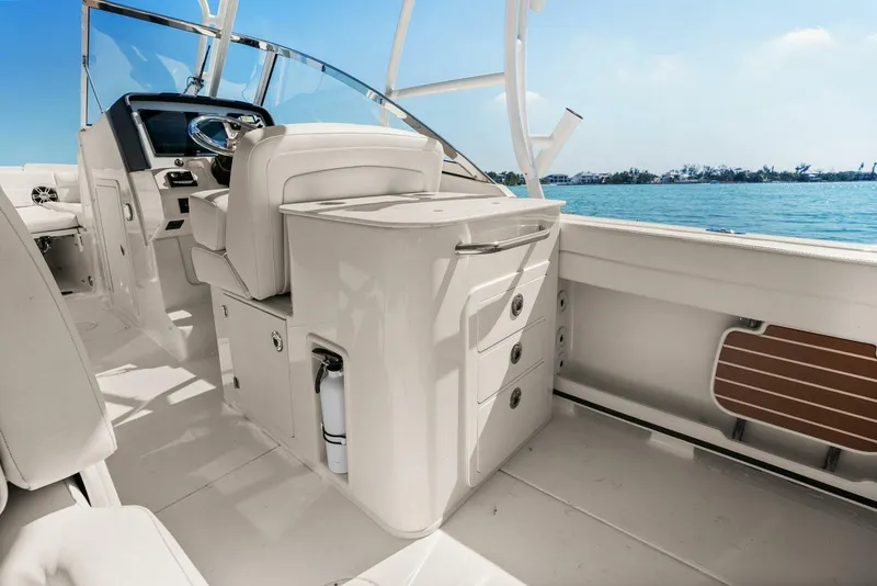 Slide: The Image of Grady White 275 Freedom 2025 - 5767183