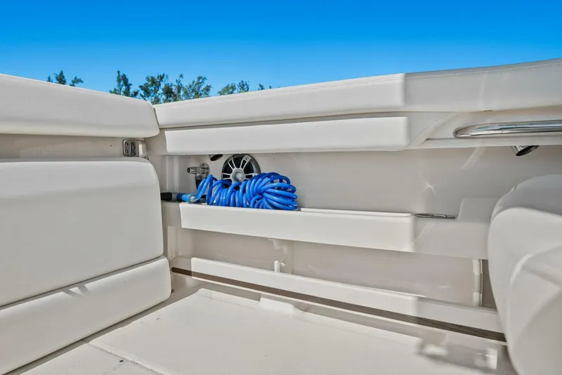 Slide: The Image of Grady White 275 Freedom 2025 - 5766890