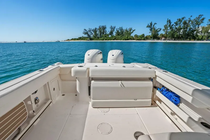 Slide: The Image of Grady White 275 Freedom 2025 - Cockpit - 5766889