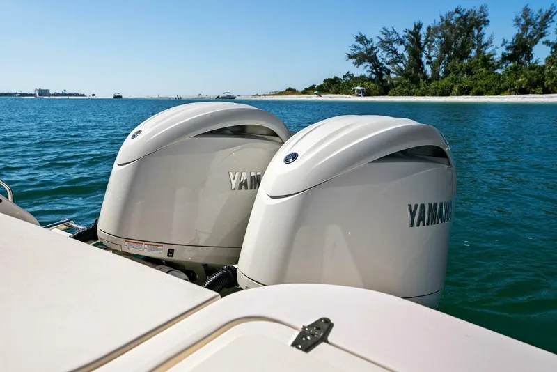 Slide: The Image of Grady White 275 Freedom 2025 - Outboard Engines - 5767171