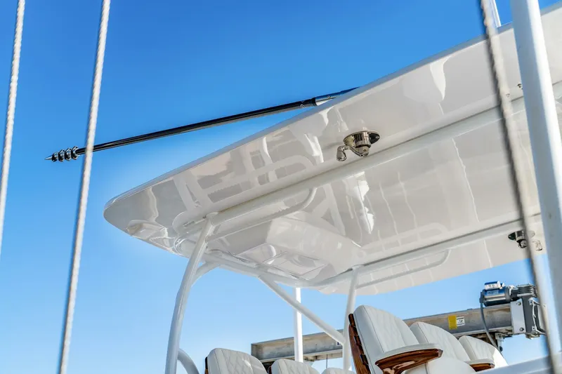 Slide: The Image of Front Runner 43 Catamaran 2025 - 5781691