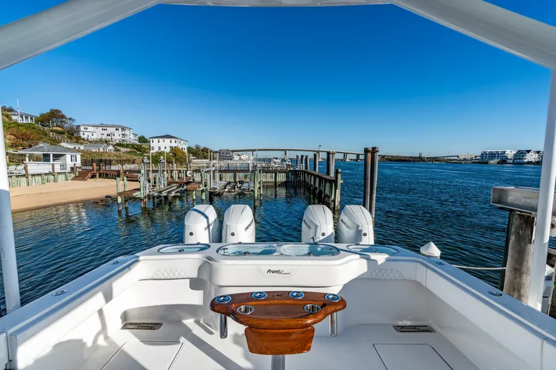 Slide: The Image of Front Runner 43 Catamaran 2025 - 5781719