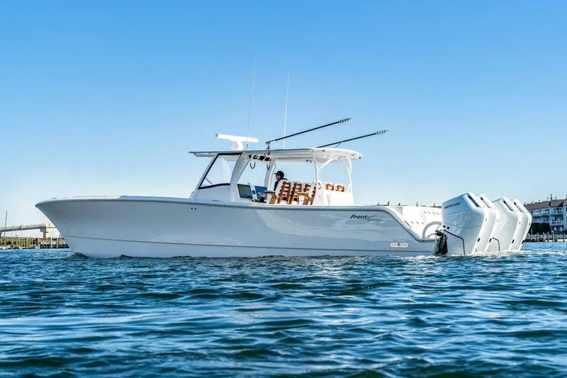 Slide: The Image of Front Runner 43 Catamaran 2025 - 5781681