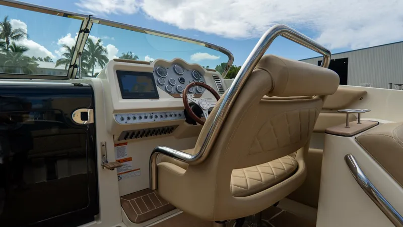 Slide: The Image of Chris-Craft Corsair Heritage Edition 2017 - 5809731