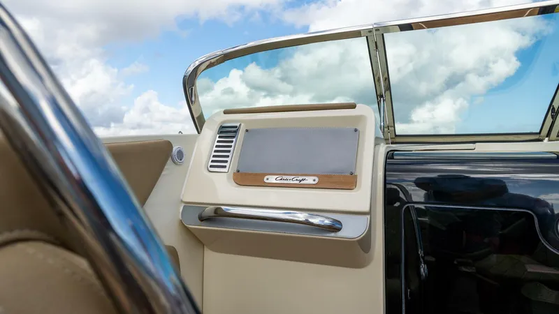 Slide: The Image of Chris-Craft Corsair Heritage Edition 2017 - 5809738