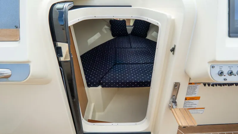 Slide: The Image of Chris-Craft Corsair Heritage Edition 2017 - 5809753