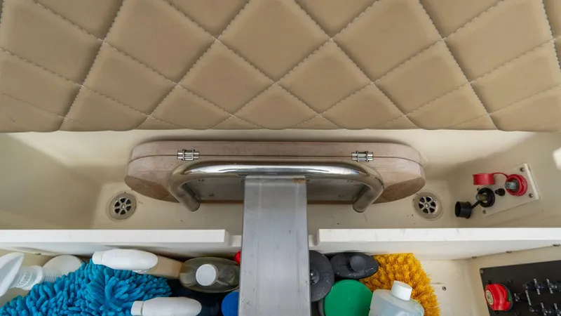 Slide: The Image of Chris-Craft Corsair Heritage Edition 2017 - 5809771