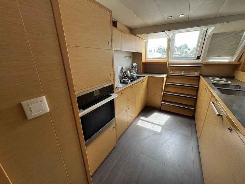 Slide: The Image of Lagoon 63 2015 - 5767675