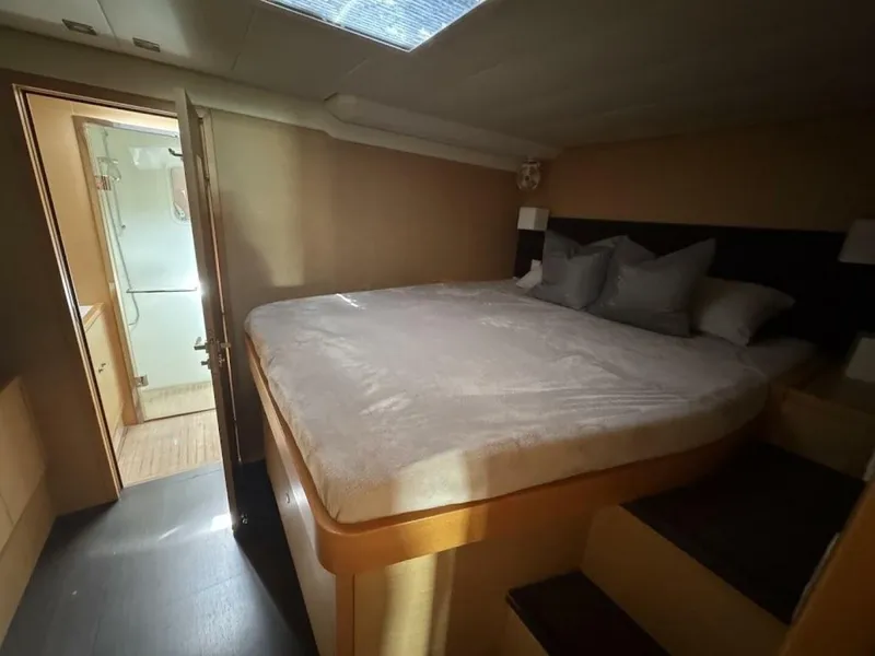 Slide: The Image of Lagoon 63 2015 - 5767676