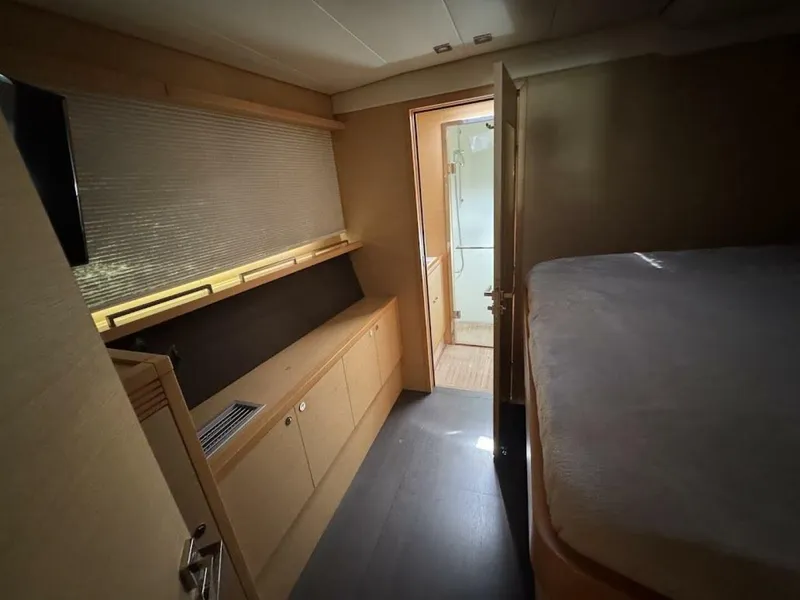 Slide: The Image of Lagoon 63 2015 - 5767677